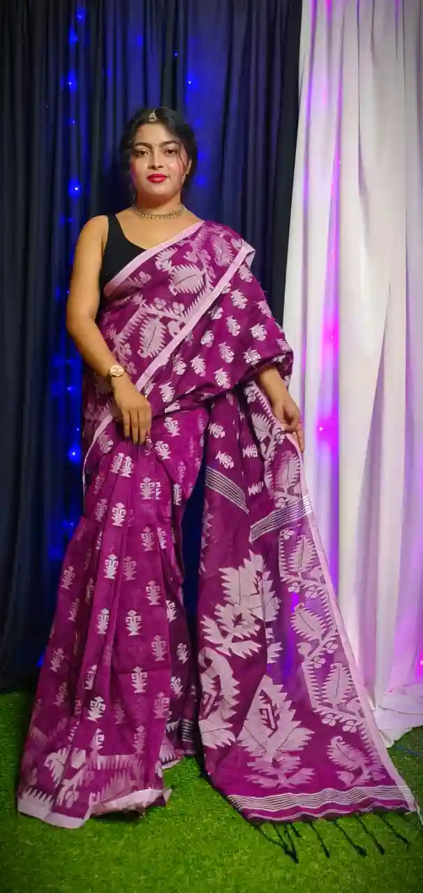 Paisley Handloom Jamdani Saree - Magenta