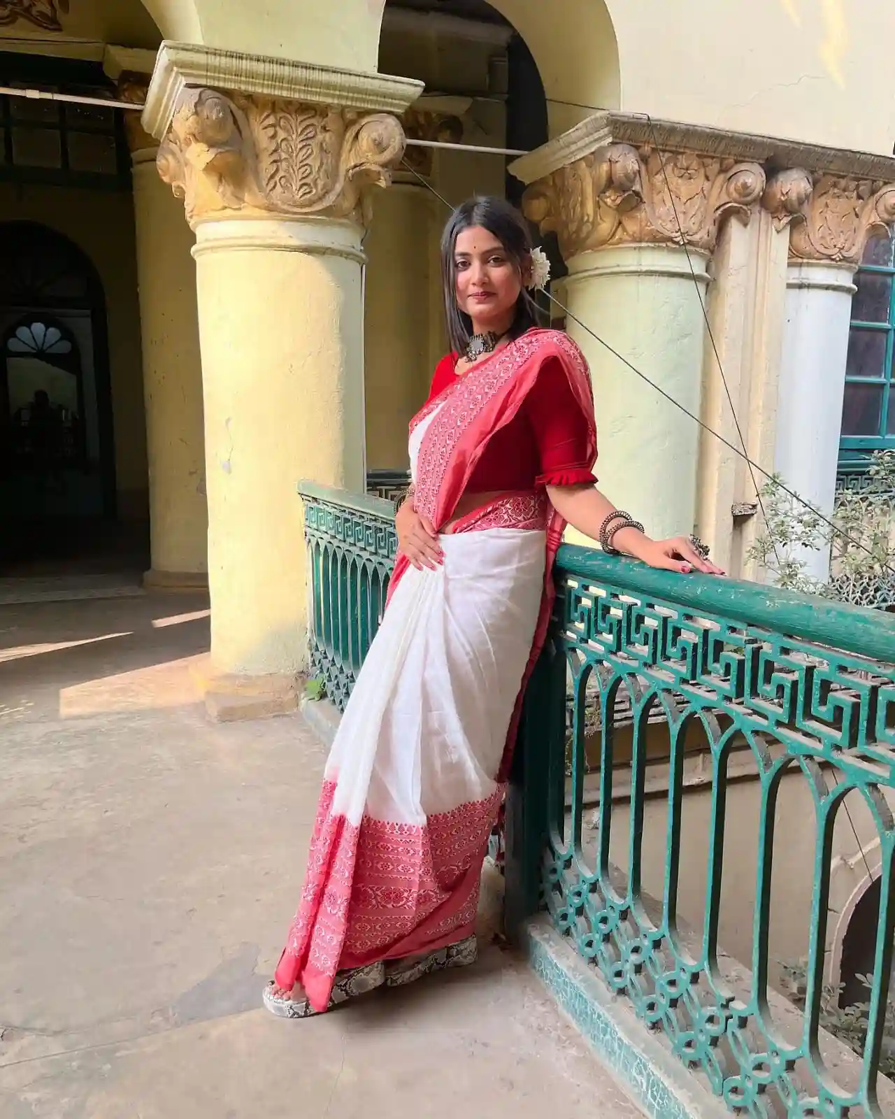 Red Border Cotton Saree - White